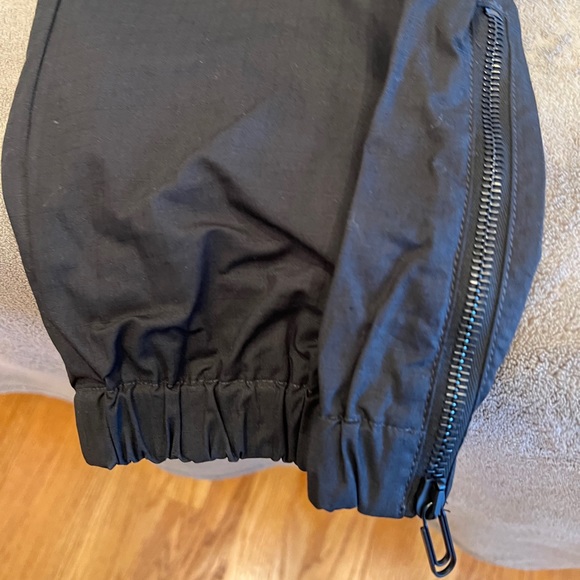 OFF-WHITE Cargo pants with straps and buckle - Picture 5 of 9